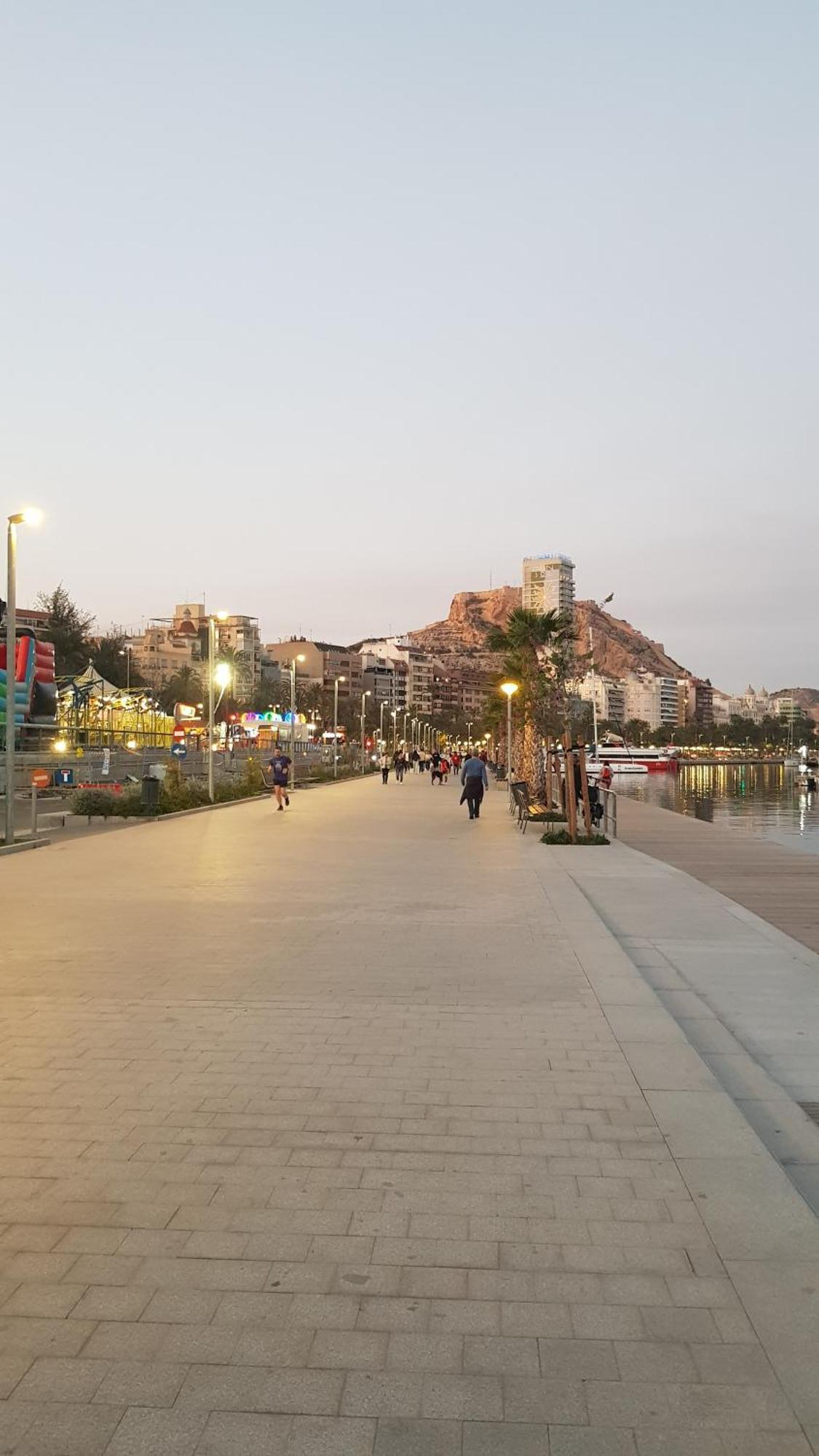 Guesthouse Central Alicante Dış mekan fotoğraf